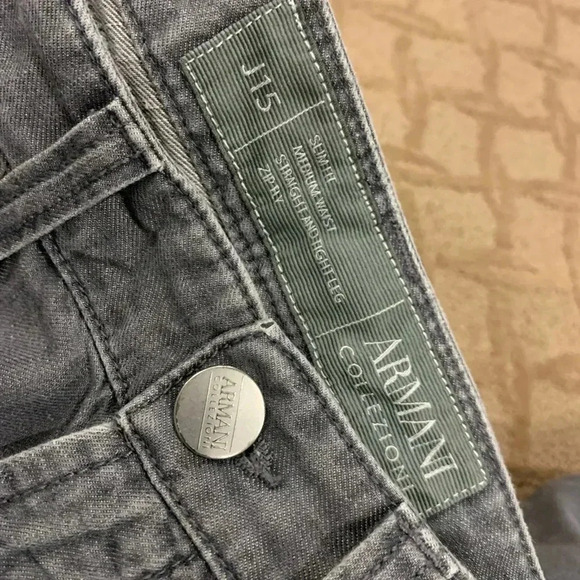 Giorgio Armani Collezioni  Denim Jeans 28x30 - Picture 2 of 9